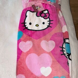 Hello Kitty Valentine’s Day hearts Plush Blanket Viral HTF 💕